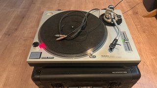 Technics SL 1200MK2 + Flight Case UDG
