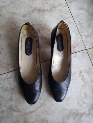 Zapatos de tacón negros