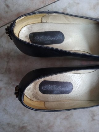 Zapatos de tacón negros