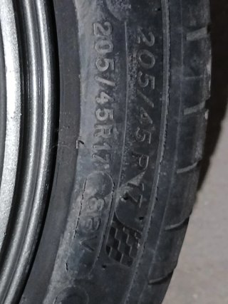 Llantas JR Racing 205/45R17 88W