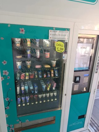 2 Maquinas vending 40E 90P.1 máquina vending 140