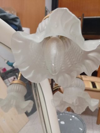 Tocador vintage blanco espejo apliques dorados