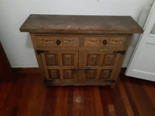 Mueble rústico de madera