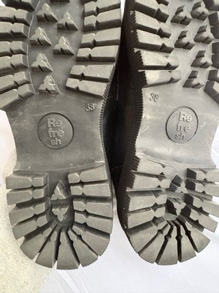 Mocasines negros con cadena talla 38