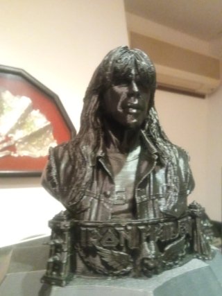 Busto Iron Maiden Bruce Dickinson