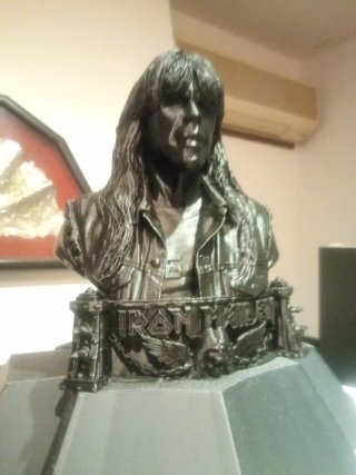 Busto Iron Maiden Bruce Dickinson
