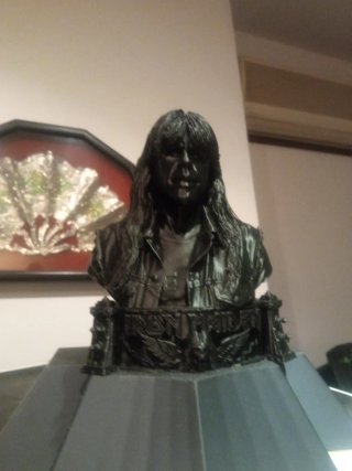 Busto Iron Maiden Bruce Dickinson