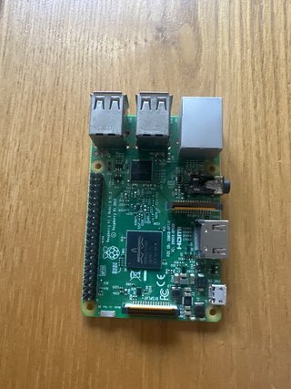 Raspberry Pi 3 Model B - Caja Negra