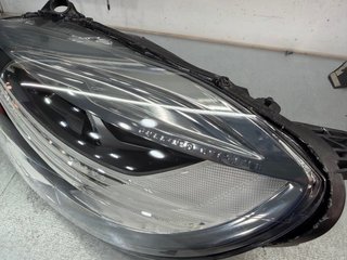 Faro Volvo V40 2016-2020 LED Derecho original