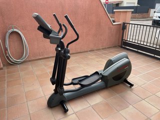 Bicicleta Elíptica Life Fitness