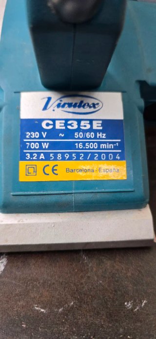 Cepilladora manual Makita