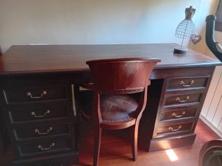 Scrivania in legno massello