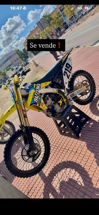 Suzuki RM-Z 250 2017 Motocross