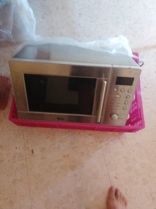Microondas plateado teka