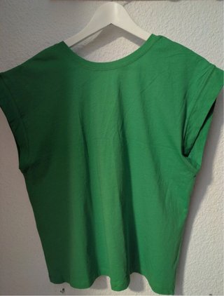 Camiseta verde Mango Talla 38