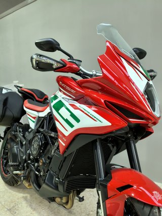 MV Agusta Turismo Veloce Roja y Blanca
