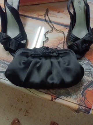 Zapatos de fiesta negros Menbur con bolso