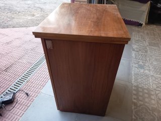 Máquina de coser Singer antigua a pedal