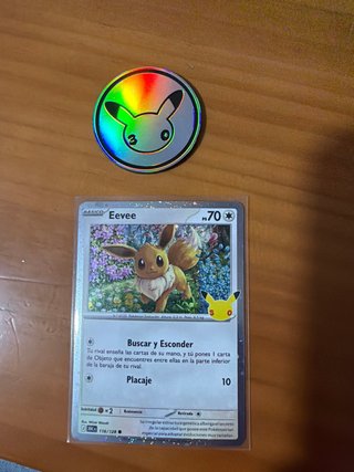 Eevee 30 Aniversario Pokemon + Moneda