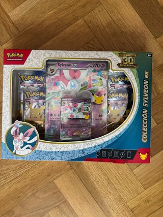 Colección Pokémon Sylveon EX 30 Aniversario