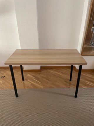 Mesa de oficina Ikea madera y metal