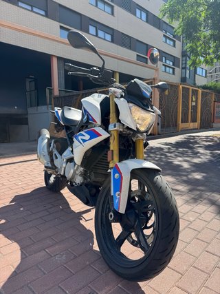 BMW G310R