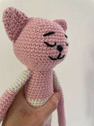 Gatto amigurumi uncinetto gambe lunghe