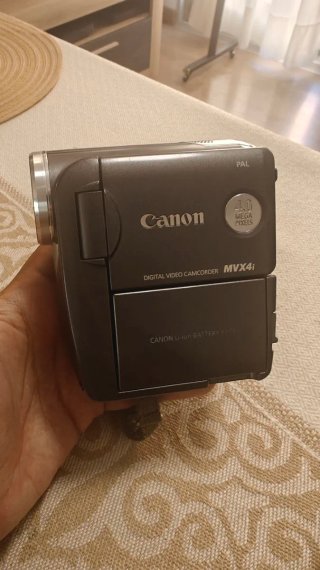 Canon MVX4i - Solo Cuerpo de cámara para Tapeless