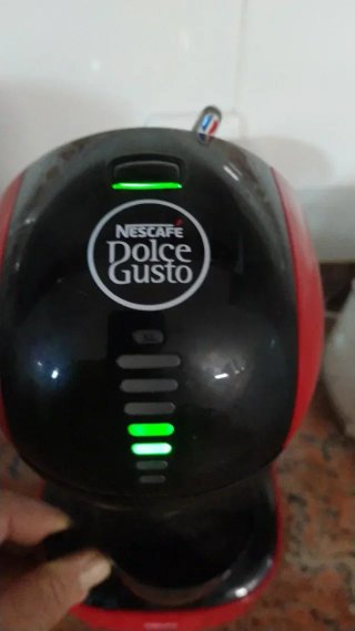 Macchina da caffè Dolce Gusto Krups rossa