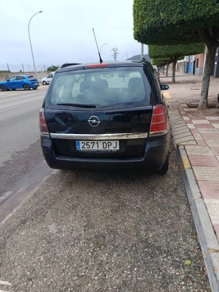 Opel Zafira 2005