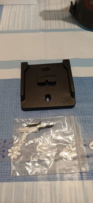 Aspiradora Ufesa Tropical 600W