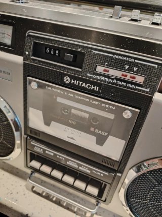Hitachi TRK-8155E Boombox Radio Cassette