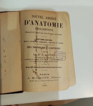 2 libros RAMON Y CAJAL y Anatomía descriptiva