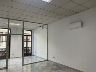Oficina en alquiler en Zona Centro en Córdoba
