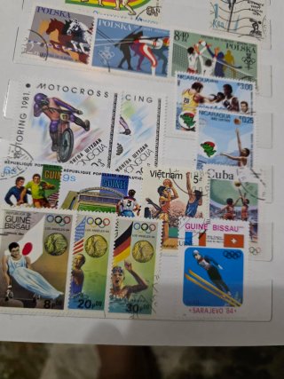 Lotto francobolli mondo olimpiadi e sport