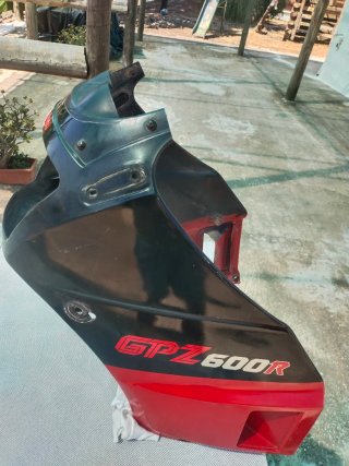Carenado Kawasaki GPZ 600 R