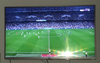 TV LG 43 blanca