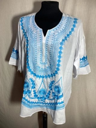 Blusa estilo chilaba bordada
