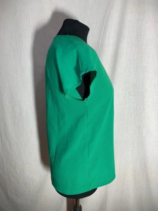 Blusa verde con bolsillo