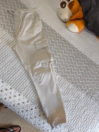 Pantalón Cargo Zara Beige Talla S