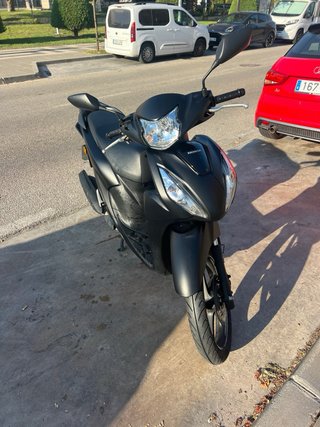 Honda Vision 110 2024 Negra