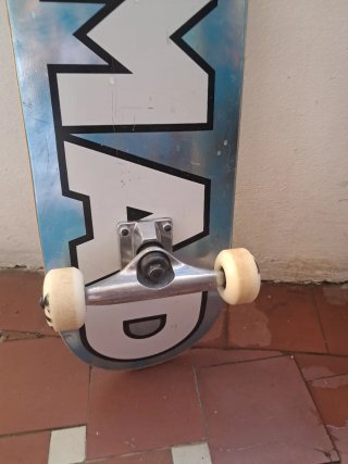 Skate Nomad