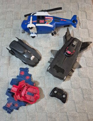 Set Veicoli Giocattolo Elicottero e Bat-Veicoli