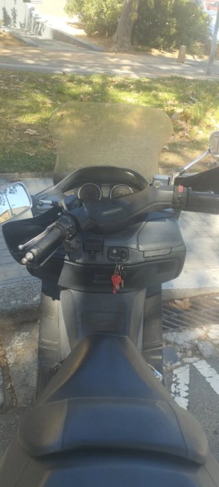 Suzuki Burgman 400 Negra