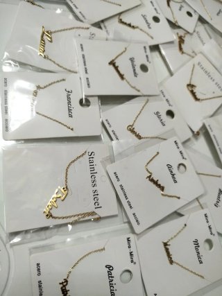 Collar con nombre personalizado Mira-Mira