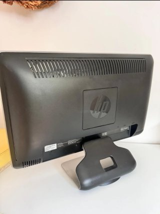 Pantalla HP 2010i