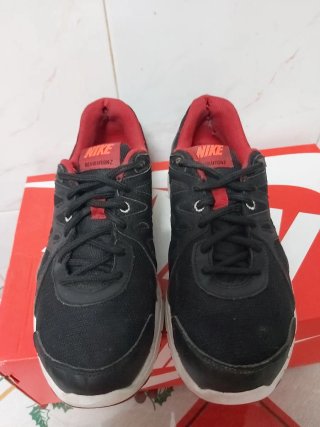 Zapatillas Nike Talla 37.5 Negras Rojas