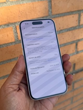 iPhone 16
