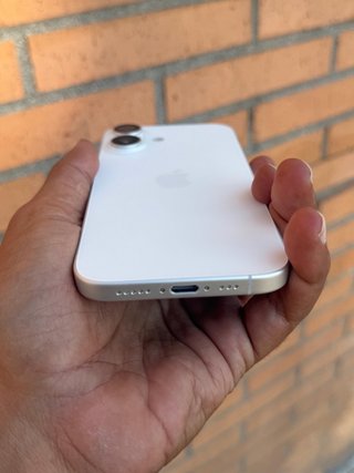iPhone 16