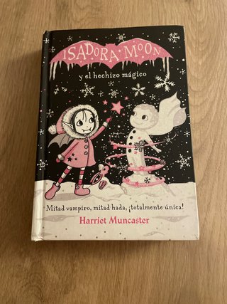 Libro infantil de la saga Isadora Moon